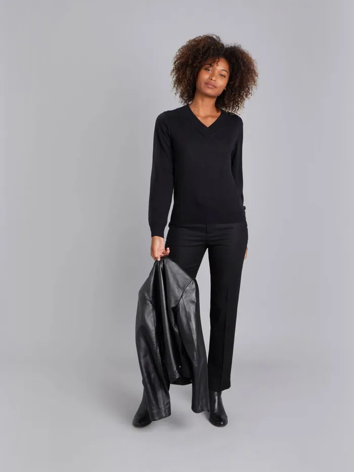 Agns B Jumpers Women Black Merino Wool Long Sleeve Vneck Jumper