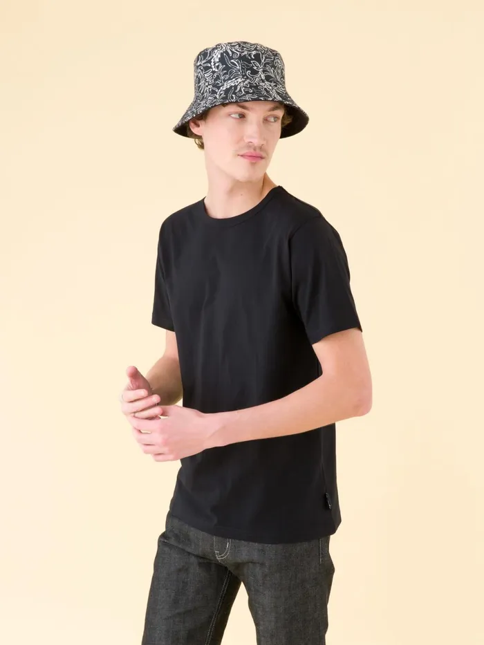 Agns B Tshirts and Polo Shirts Men Black Short Sleeves Coulos Tshirt
