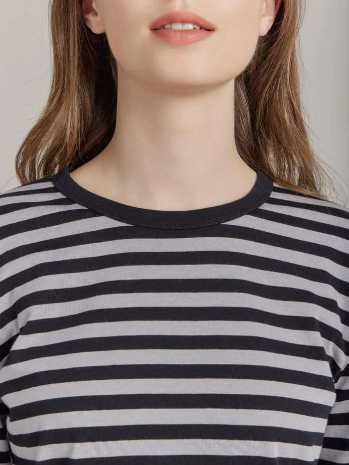 Agns B Tshirts and Tank Tops Women Black Striped Cool Tshirt