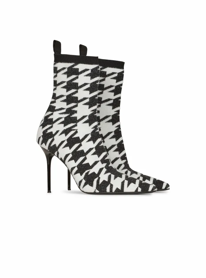 Balmain Boots And Rangers Womens Bicolor Stretch Knit Skye Ankle Boots Black Balmain Boots And Rangers Womens Bicolor Stretch Knit Skye Ankle Boots Black