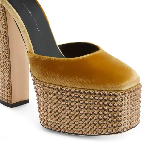 Bebe Strass Gold Women Giuseppe Zanotti Sandals