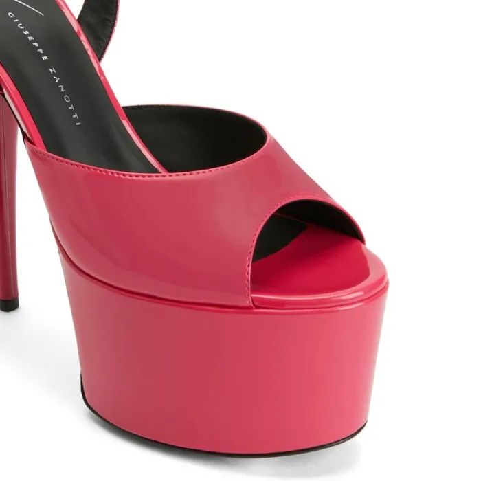Gz Aida Fucsia Women Giuseppe Zanotti Sandals