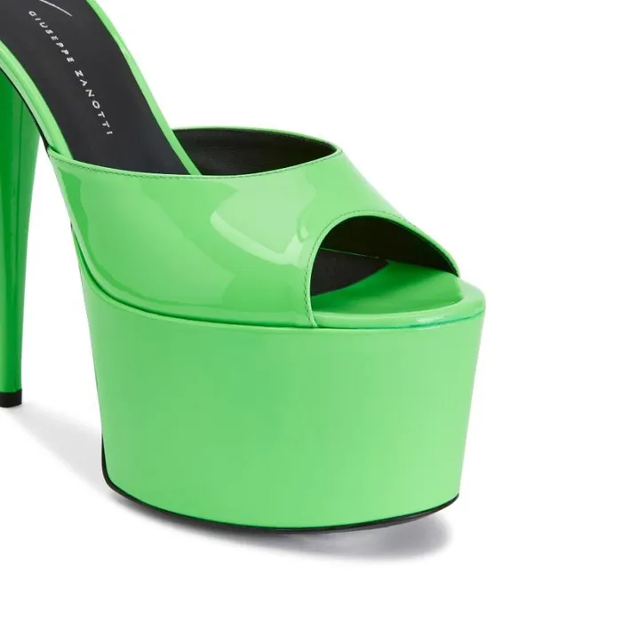 Gz Aida Green Women Giuseppe Zanotti Sandals