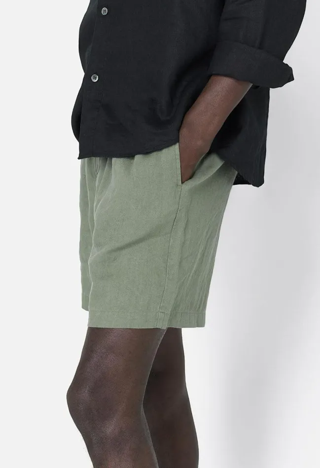 John Elliott Shorts Linen Easy Short Sage 8211 Men John Elliott Shorts Linen Easy Short Sage 8211 Men