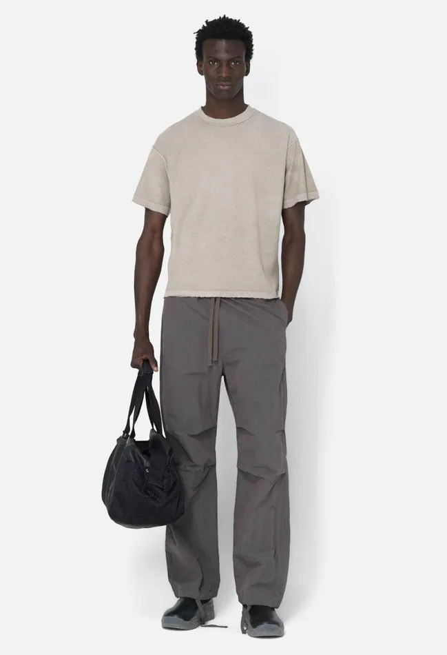John Elliott Tees Folsom Reversed Cropped Tee Vintage Khaki 8211 Men John Elliott Tees Folsom Reversed Cropped Tee Vintage Khaki 8211 Men