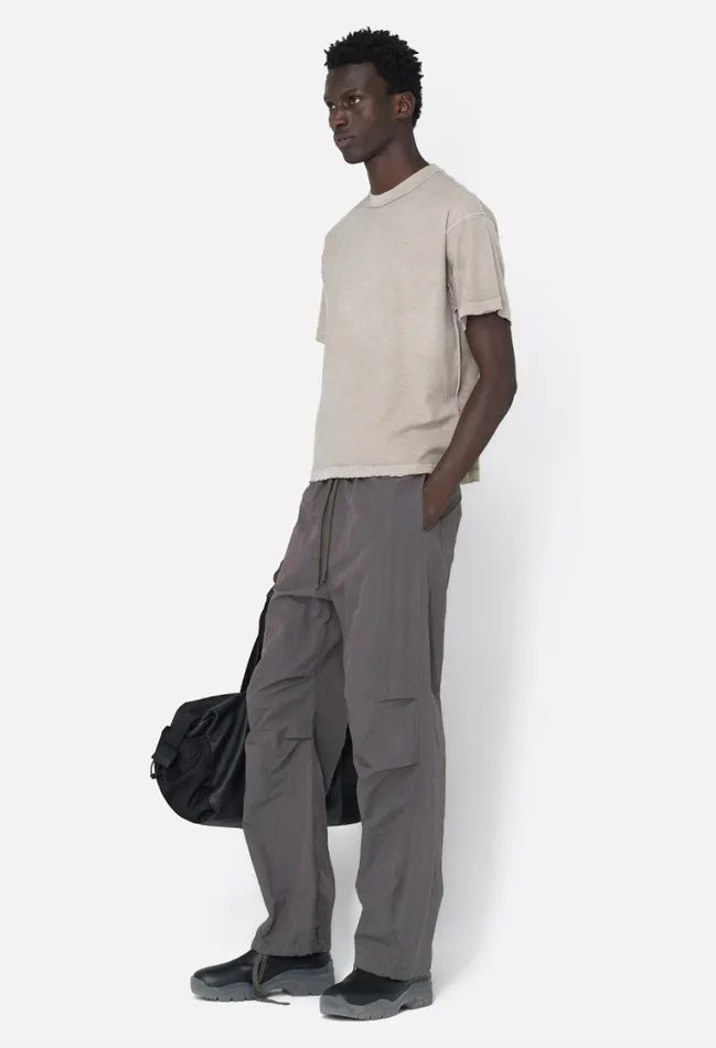 John Elliott Tees Folsom Reversed Cropped Tee Vintage Khaki 8211 Men John Elliott Tees Folsom Reversed Cropped Tee Vintage Khaki 8211 Men
