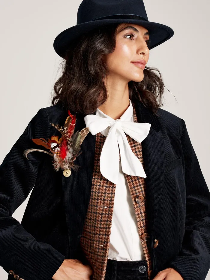 Joules Averly 8211 Red Feather Brooch Women Hats