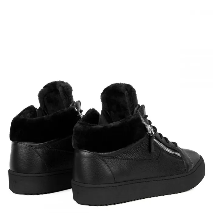 Kriss Winter Black Men Giuseppe Zanotti Sneakers