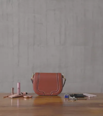 Le Tanneur Crossbody Bags Women Medium Crossbody Bag In Grained Leather Mahogany Brown