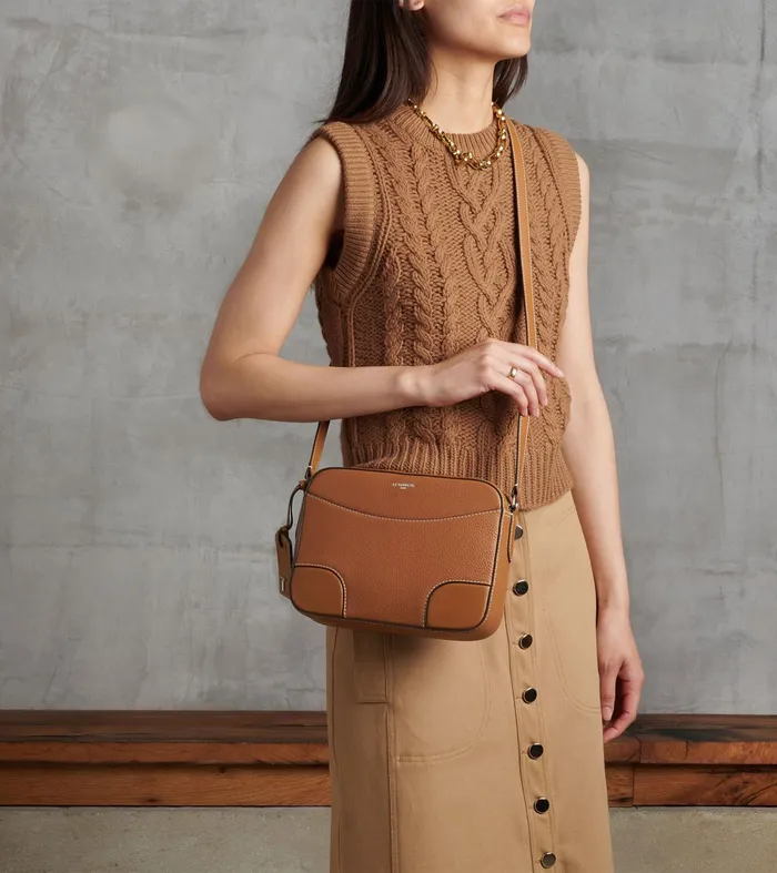 Le Tanneur Crossbody Bags Women Medium Shoulder Bag In Smooth Grained Leather Brown Tan