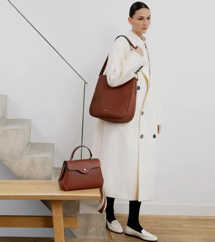 Le Tanneur Totes and Shoulder Bags Women Large Hobo Bag In Grained Leather Mahogany Brown