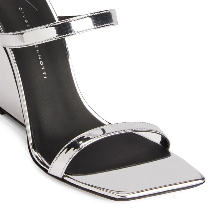 Lilii Borea Silver Women Giuseppe Zanotti Sandals