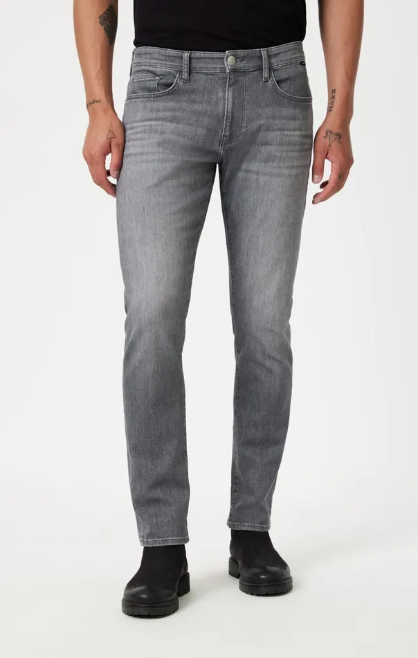Men Jake Slim Leg In Light Smoke Feather Blue Mavi Jeans Denim