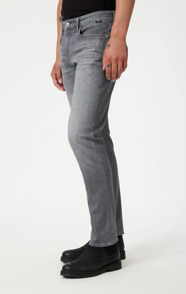 Men Jake Slim Leg In Light Smoke Feather Blue Mavi Jeans Denim