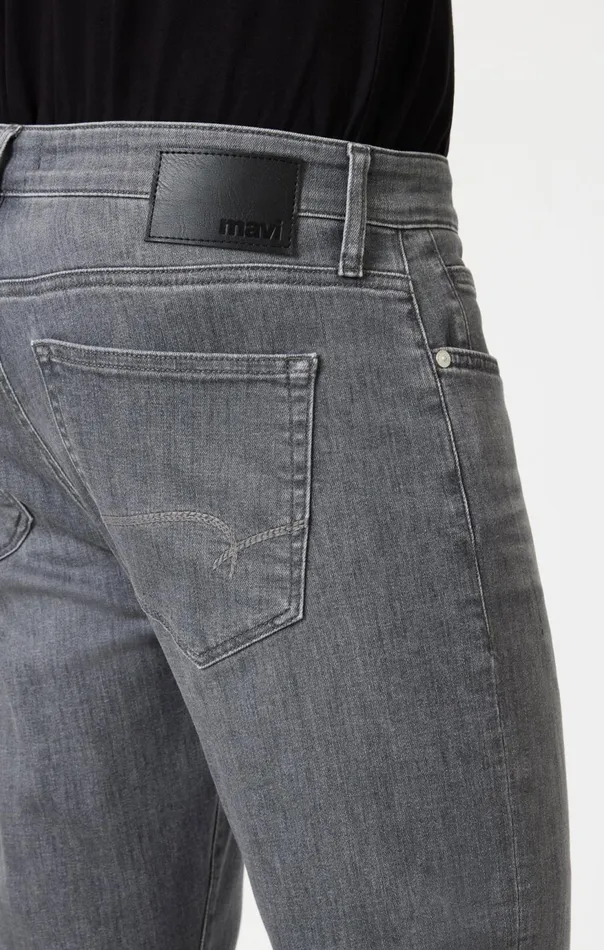 Men Jake Slim Leg In Light Smoke Feather Blue Mavi Jeans Denim