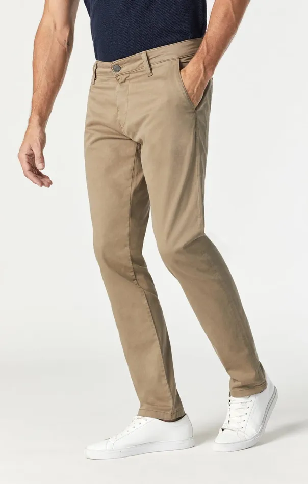 Men Johnny Chino In British Khaki Twill Mavi Jeans Mavi Jeans Pants Men Johnny Chino In British Khaki Twill Mavi Jeans Mavi Jeans Pants