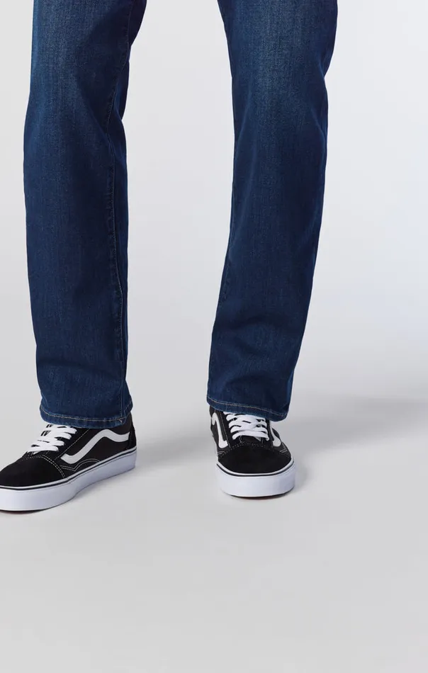 Men Matt Mid Rise Relaxed Straight Leg In Dark Shaded Williamsburg Mavi Jeans Denim