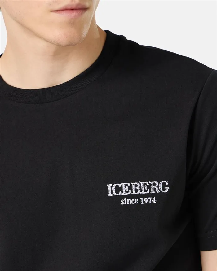 Men TSHIRTS AND POLO Iceberg Black Crewneck Sweatshirt With Embroidered Iceberg Logo Men TSHIRTS AND POLO Iceberg Black Crewneck Sweatshirt With Embroidered Iceberg Logo