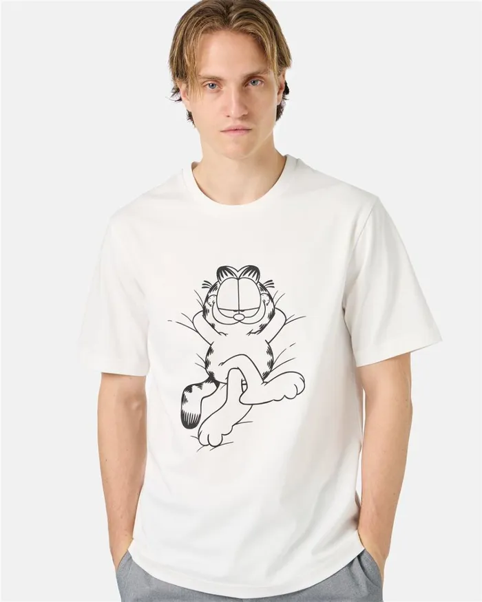 Men TSHIRTS AND POLO Iceberg White Cotton Jersey Tshirt With Lazy Garfield Print Men TSHIRTS AND POLO Iceberg White Cotton Jersey Tshirt With Lazy Garfield Print