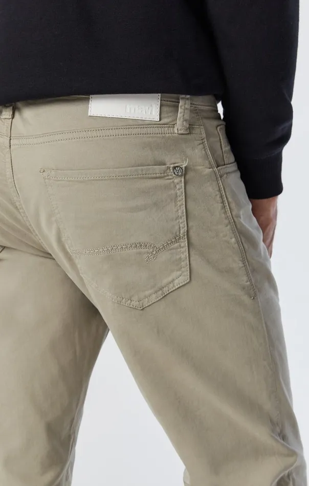 Men Zach Straight Leg In Beige Twill Mavi Jeans Pants