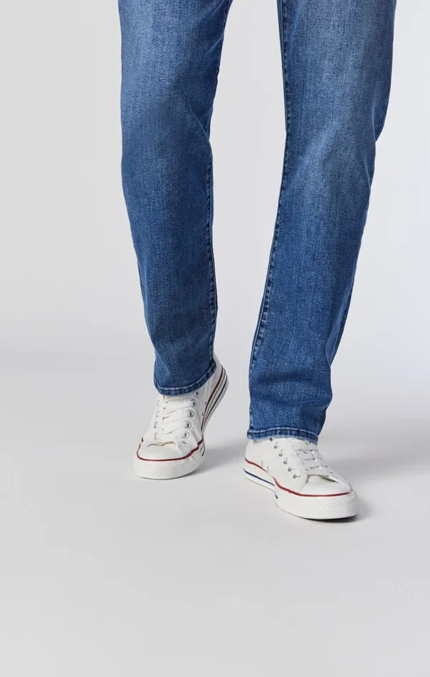 Men Zach Straight Leg In Light Foggy Williamsburg Mavi Jeans Denim Men Zach Straight Leg In Light Foggy Williamsburg Mavi Jeans Denim