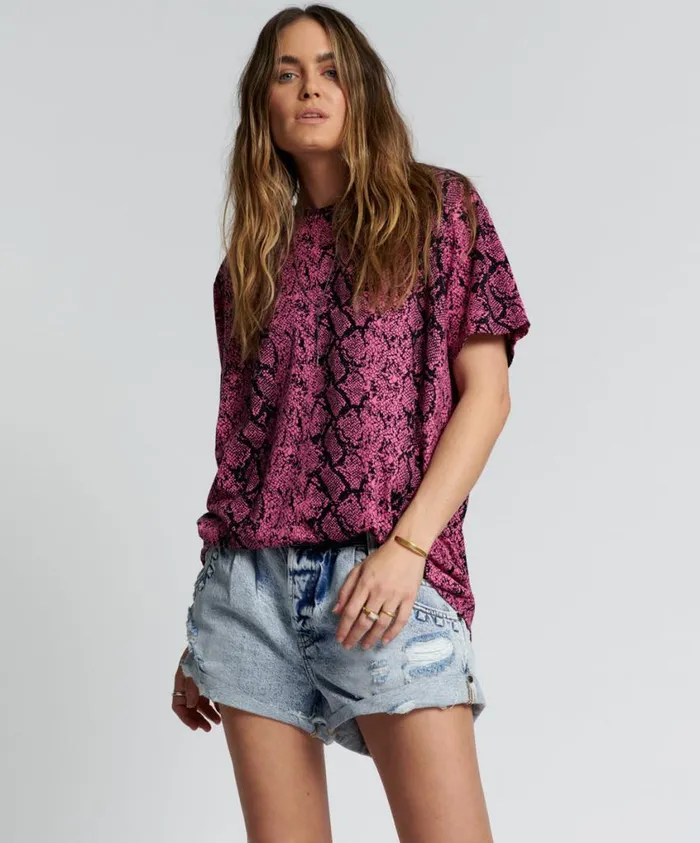 One Teaspoon Organic Tees Women Snake Hand Printed Organic Crew Tee