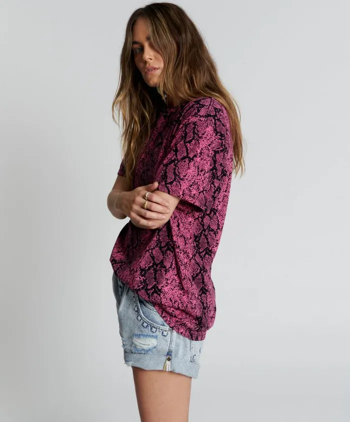 One Teaspoon Organic Tees Women Snake Hand Printed Organic Crew Tee