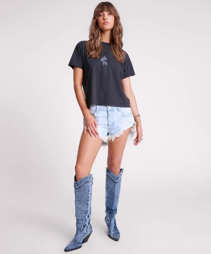 One Teaspoon Tees and Tanks Women Black Graffiti Bird Split Hem Tee