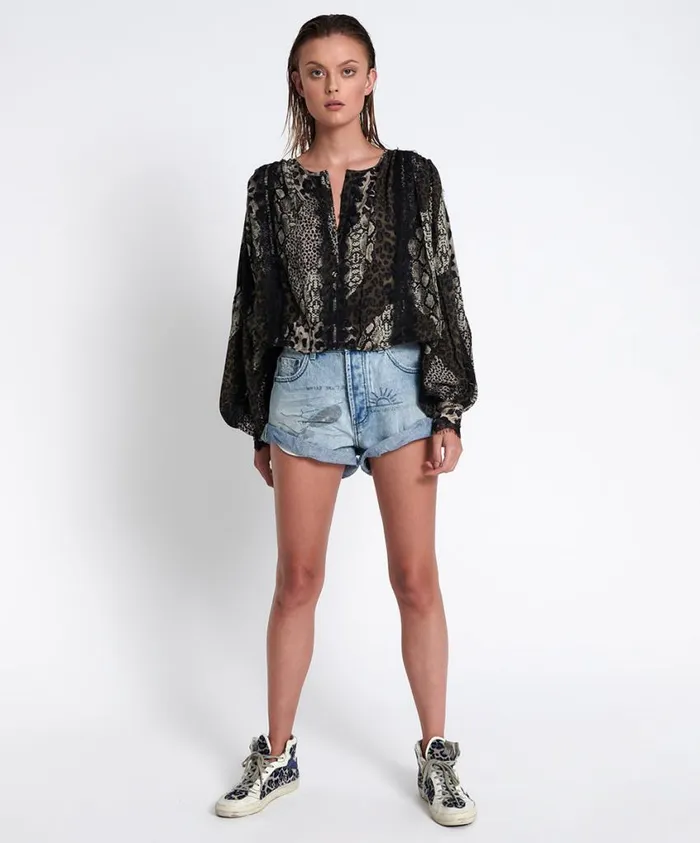 One Teaspoon Tops Women Cropped Eternal Spirit Shirt