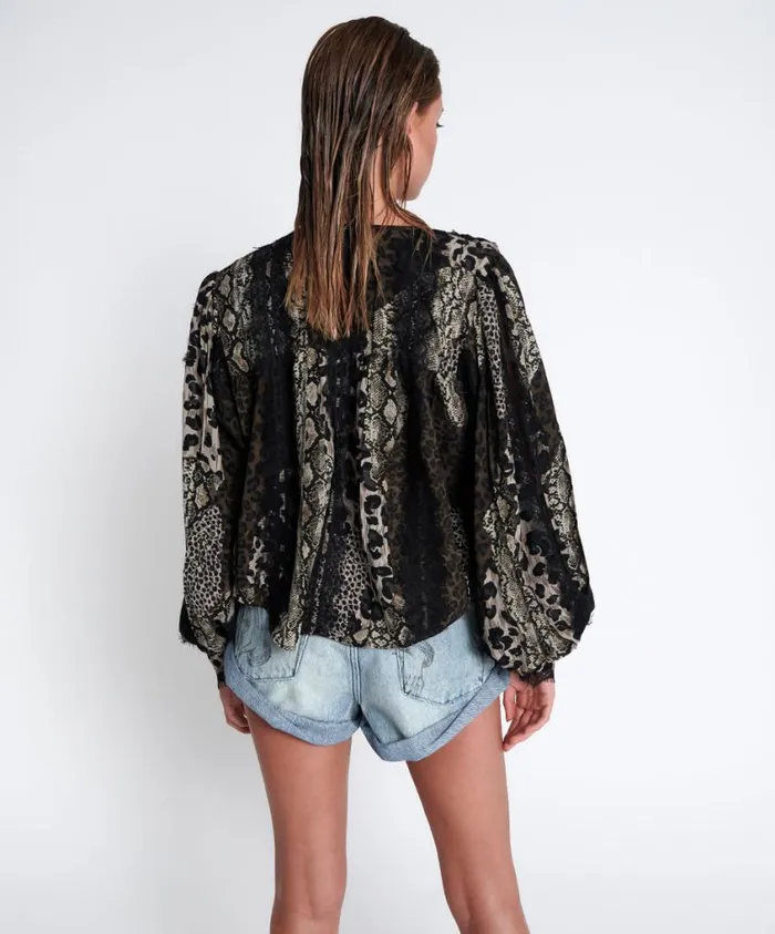 One Teaspoon Tops Women Cropped Eternal Spirit Shirt
