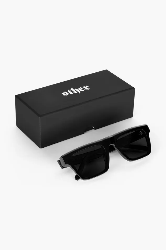 OTHER EYEWEAR MENWOMEN The Tempo Sunglasses Black