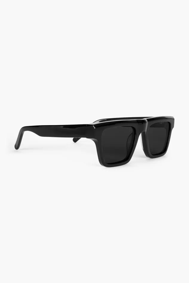 OTHER EYEWEAR MENWOMEN The Tempo Sunglasses Black
