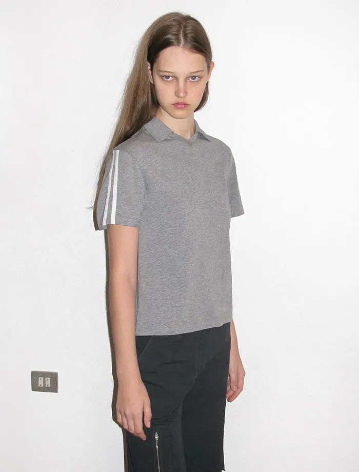 Paloma Wool BEERHOST Grey Retro Polo Neck Tshirt With Sporttype Piping Detail Women Tops Paloma Wool BEERHOST Grey Retro Polo Neck Tshirt With Sporttype Piping Detail Women Tops