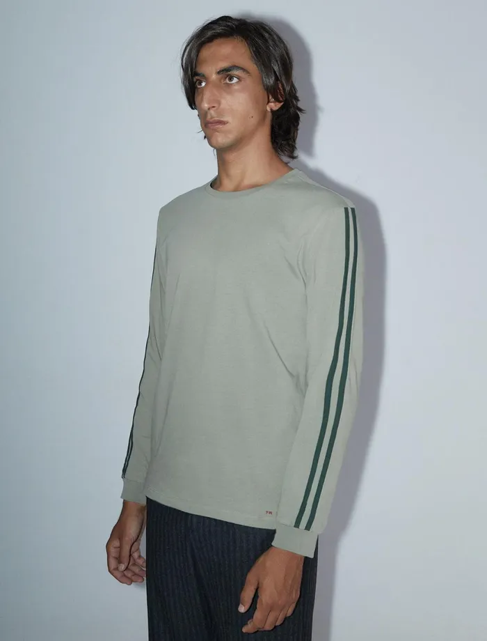 Paloma Wool MIGUALES Bkhaki Longsleeved Men039s Tshirt With Sporttype Piping Detail On The Sleeves Pwman 8211 US Paloma Wool MIGUALES Bkhaki Longsleeved Men039s Tshirt With Sporttype Piping Detail On The Sleeves Pwman 8211 US