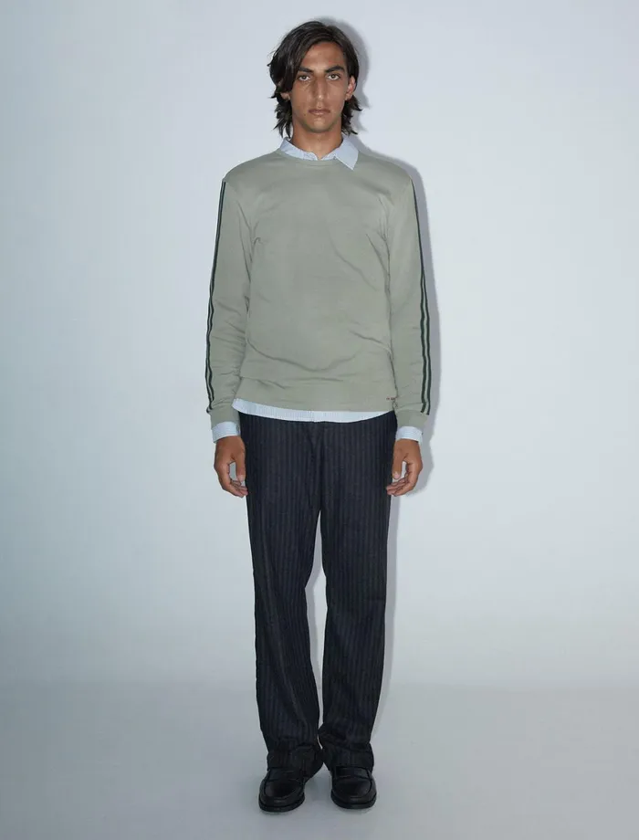 Paloma Wool MIGUALES Bkhaki Longsleeved Men039s Tshirt With Sporttype Piping Detail On The Sleeves Pwman 8211 US