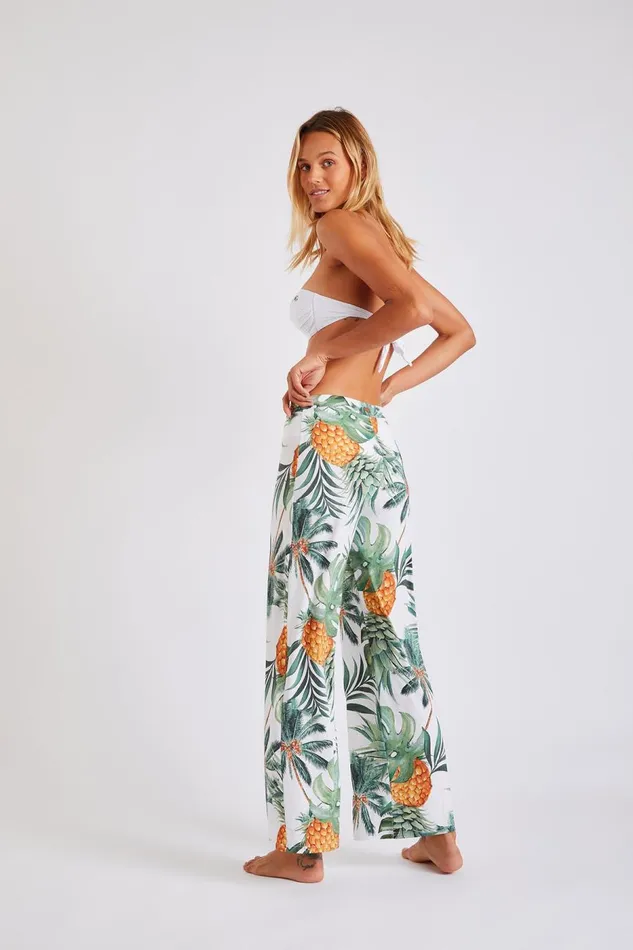 PANTALON BEACHWEAR White 8211 KISKA SPRINGVOIL White Women Banana Moon Beach Shorts and Pants PANTALON BEACHWEAR White 8211 KISKA SPRINGVOIL White Women Banana Moon Beach Shorts and Pants