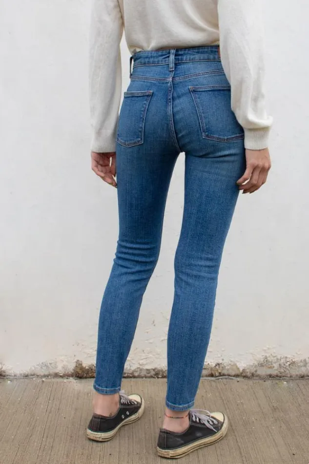 Skinny Jeans Women Subdued Denim