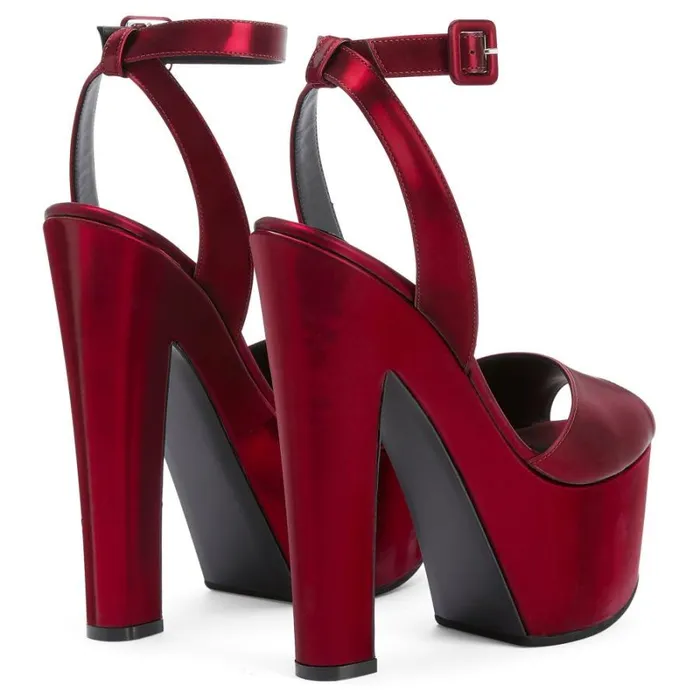 Tarifa Bordeaux Women Giuseppe Zanotti Sandals