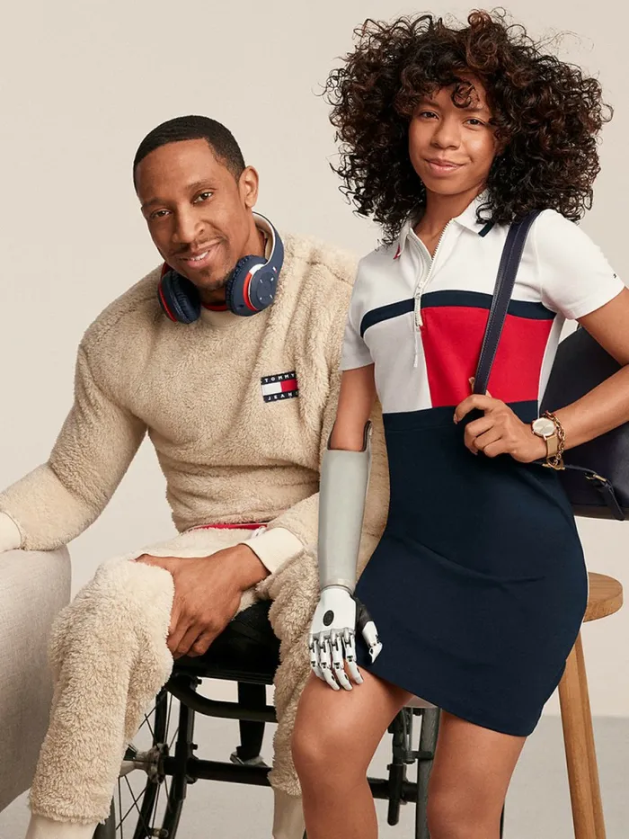 Tommy Hilfiger Adaptive Tommy Badge Fleece Sweatshirt Oatmeal Mens Tommy Adaptive Tommy Hilfiger Adaptive Tommy Badge Fleece Sweatshirt Oatmeal Mens Tommy Adaptive