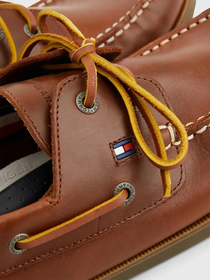 Tommy Hilfiger Classic Leather Boat Shoes Winter Cognac Mens Casual Shoes Casaul