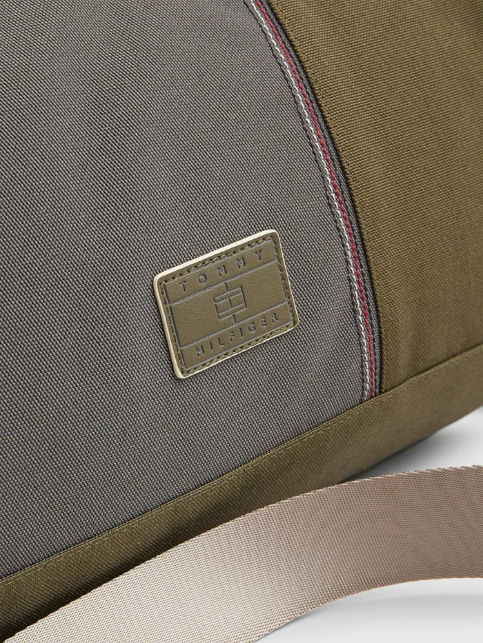 Tommy Hilfiger ColourBlocked Duffle Bag MilitaryIvory Mens Bags Online
