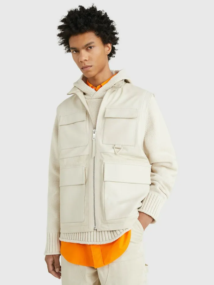 Tommy Hilfiger Crest Camo Jacquard Gilet Classic Beige Mens Coats and Jackets Casaul Tommy Hilfiger Crest Camo Jacquard Gilet Classic Beige Mens Coats and Jackets Casaul