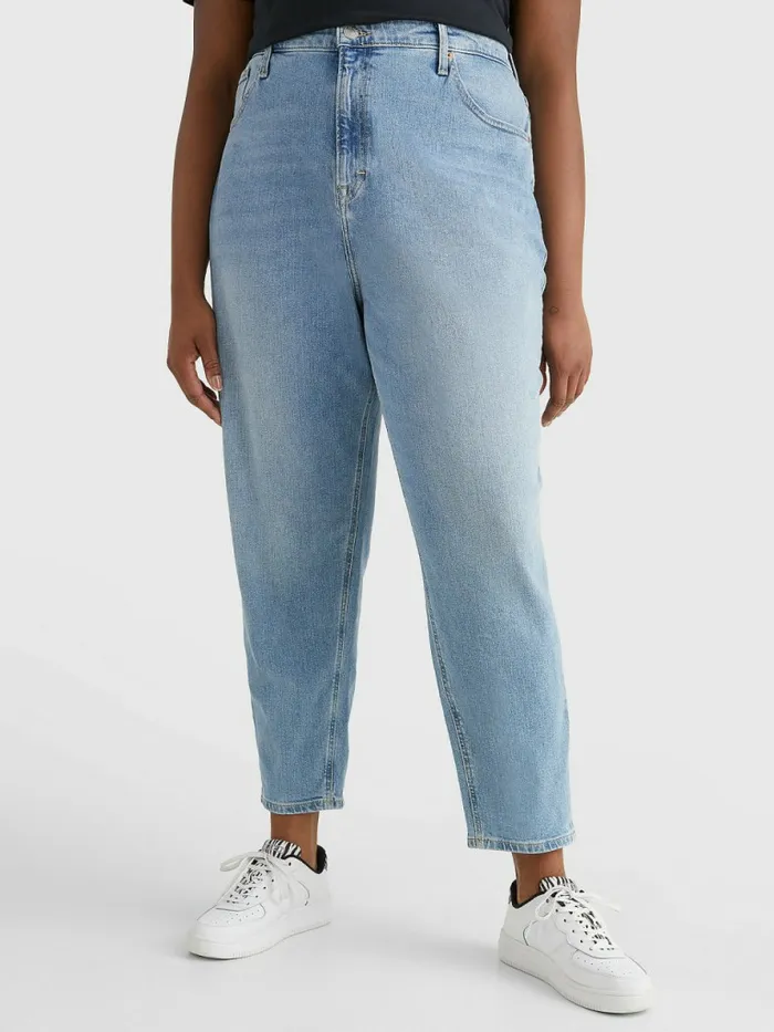 Tommy Hilfiger Curve Mom Ultra High Rise Tapered Jeans Denim Light Womens Curve Fashion Gift for Friend