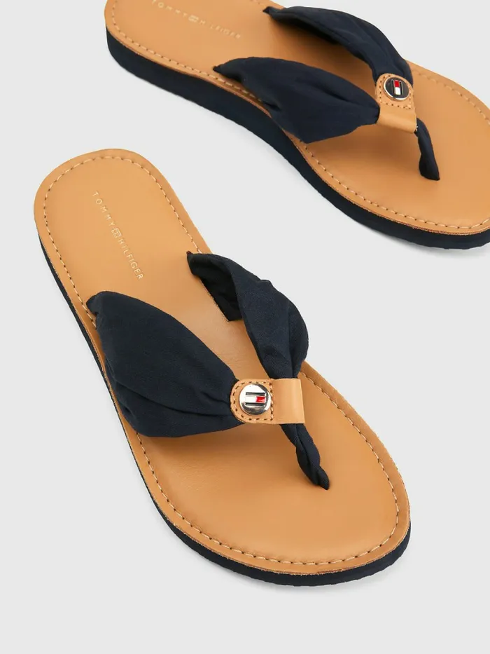 Tommy Hilfiger Essential Leather Footbed FlipFlops Desert Sky Womens Pumps Fashion