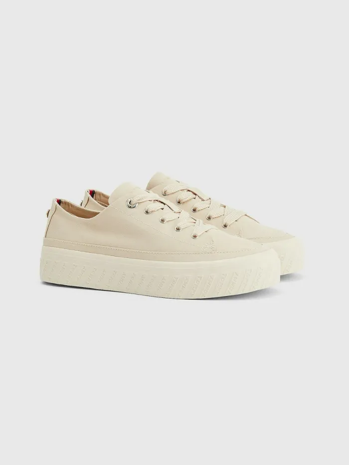 Tommy Hilfiger Essential Monochrome Vulcanised Flatform Trainers Classic Beige Womens Trainers For Sale Tommy Hilfiger Essential Monochrome Vulcanised Flatform Trainers Classic Beige Womens Trainers For Sale