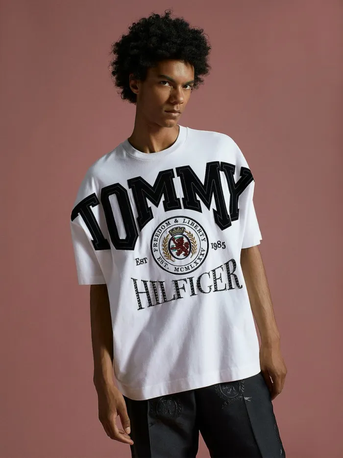 Tommy Hilfiger Festive Logo Crest TShirt White Mens TShirts Sale