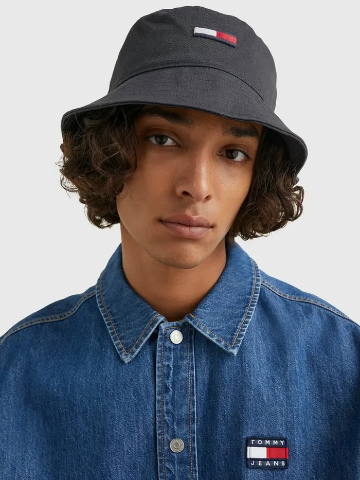 Tommy Hilfiger Flag Embroidery Bucket Hat Black Mens Hats and Scarves Popular