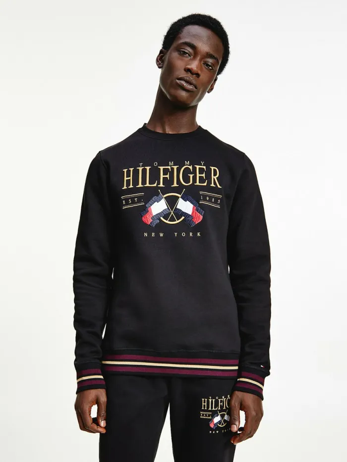 Tommy Hilfiger Flag Logo Sweatshirt Black Mens Sweatshirts and Hoodies Gift 4 You Tommy Hilfiger Flag Logo Sweatshirt Black Mens Sweatshirts and Hoodies Gift 4 You