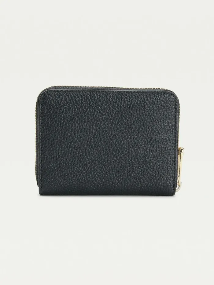 Tommy Hilfiger Medium Signature ZipAround Wallet Navy Corporate Womens Wallets and Keyrings Casaul