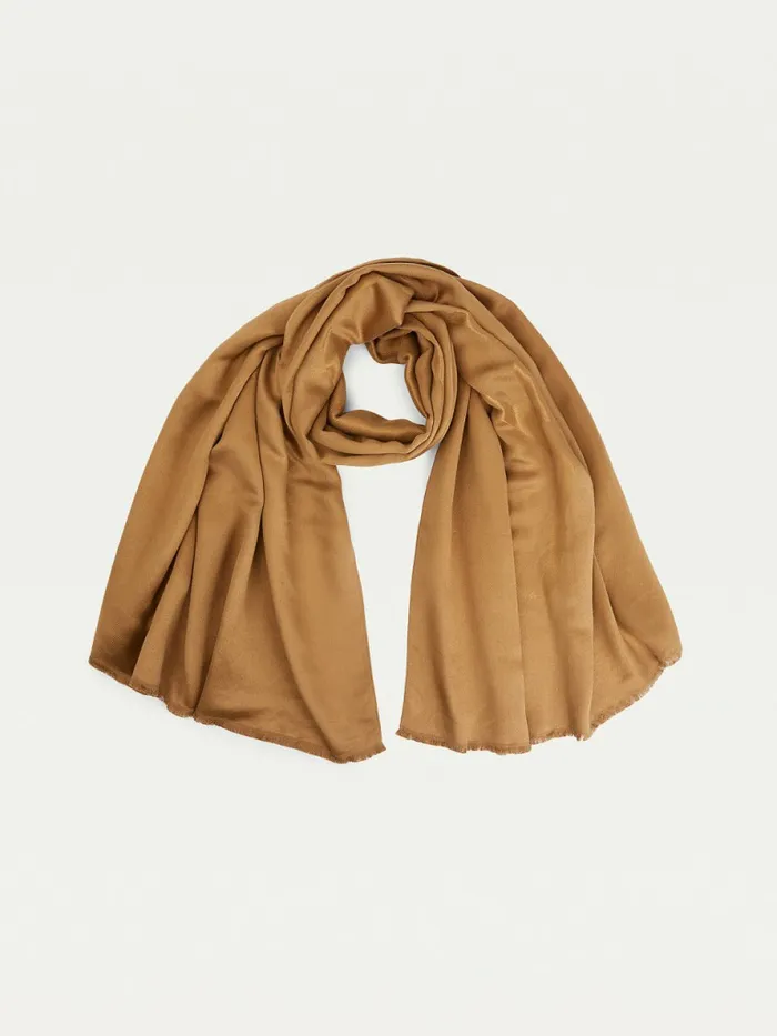 Tommy Hilfiger Metallic Signature Scarf Camel Womens Hats and Scarves Gift Ideas Tommy Hilfiger Metallic Signature Scarf Camel Womens Hats and Scarves Gift Ideas